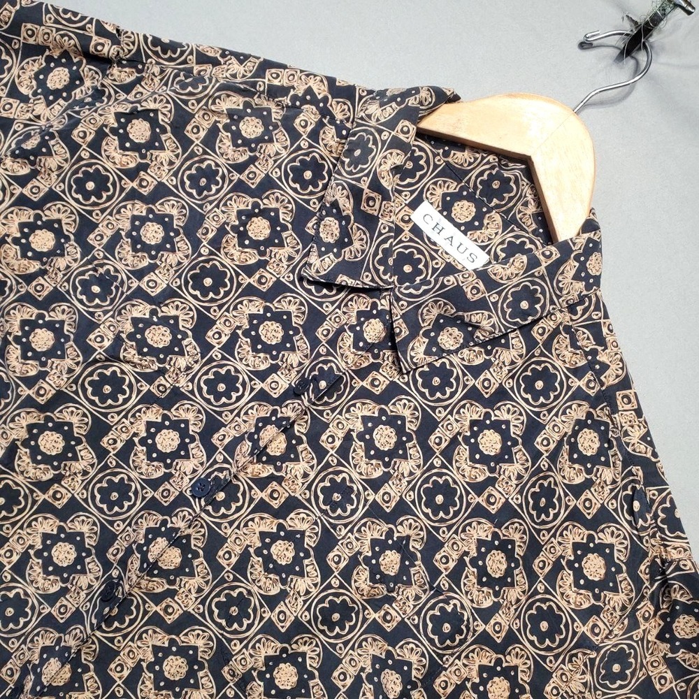 VTG Chaus 100% Silk Shirt‎ Womens 14 Black Tan Floral Tile Print Button 90s Top